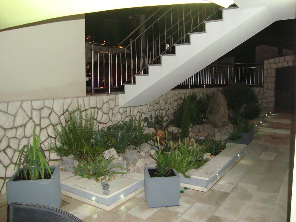 Apartments Ilona Нови Винодолски Екстериор снимка