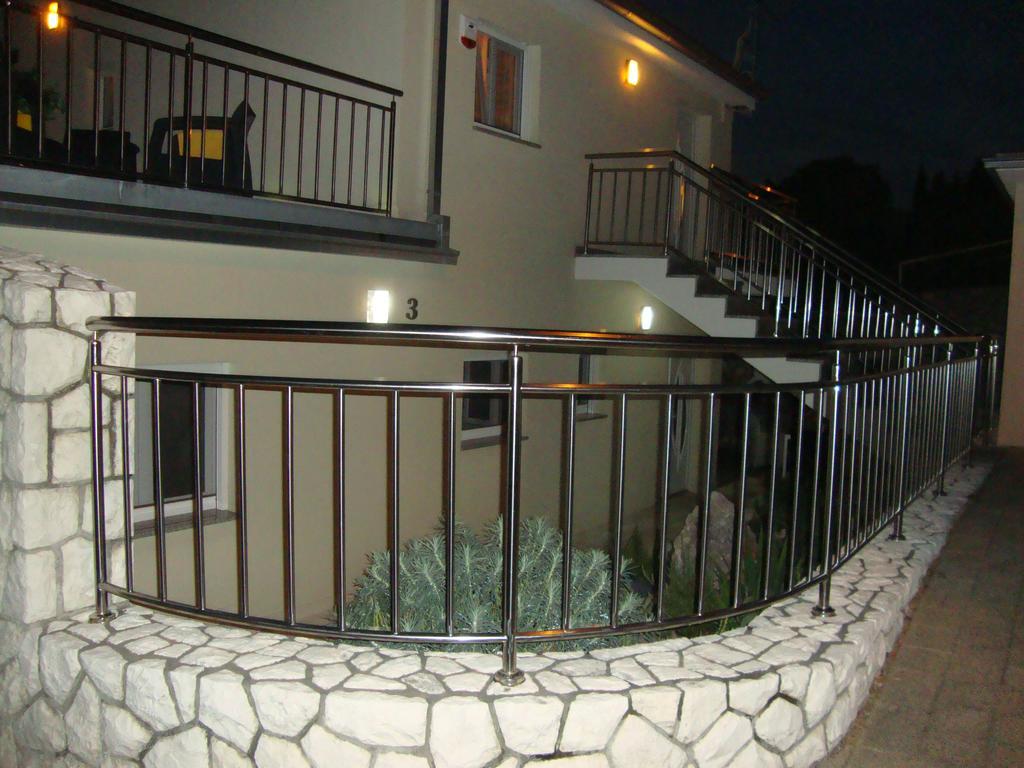 Apartments Ilona Нови Винодолски Екстериор снимка