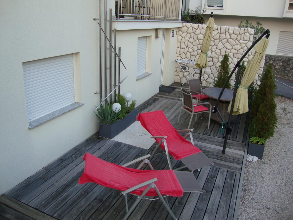 Apartments Ilona Нови Винодолски Екстериор снимка