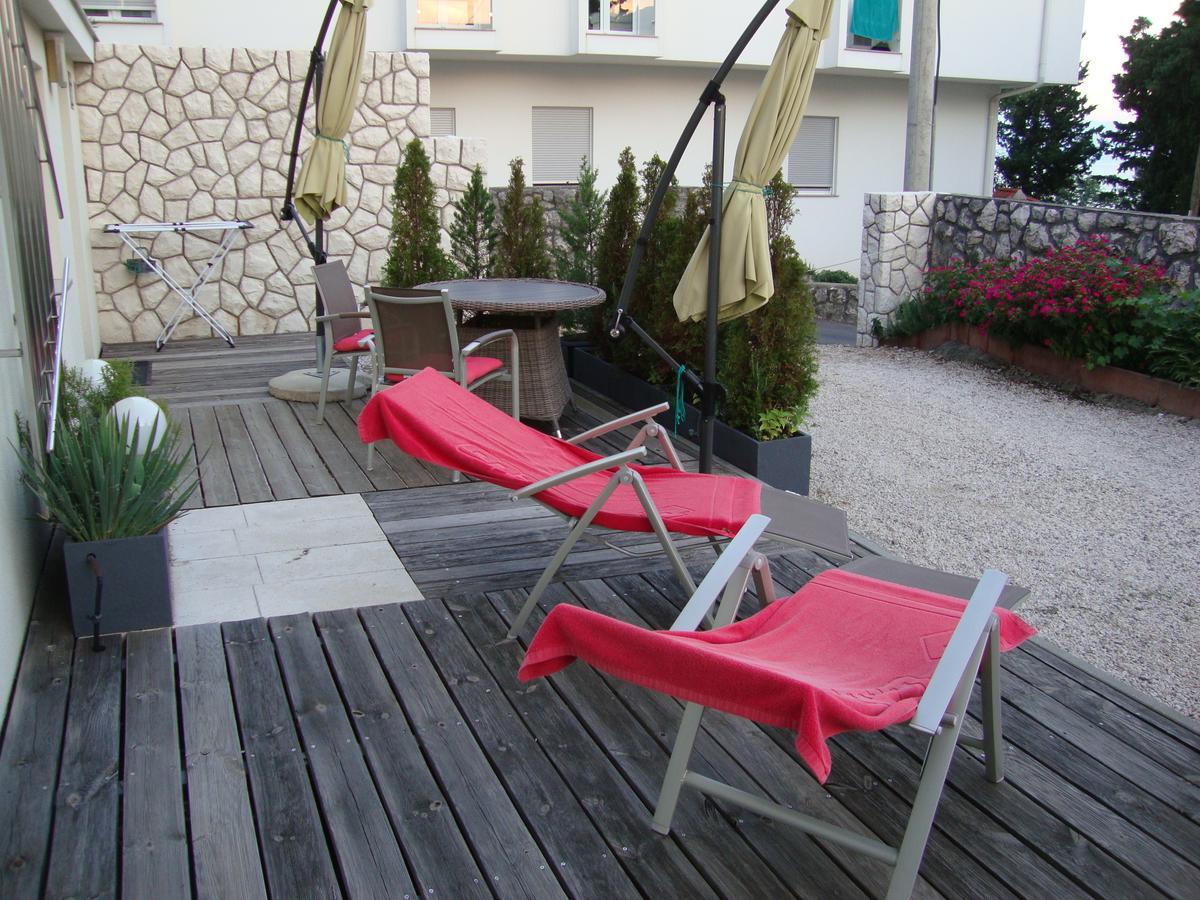 Apartments Ilona Нови Винодолски Екстериор снимка